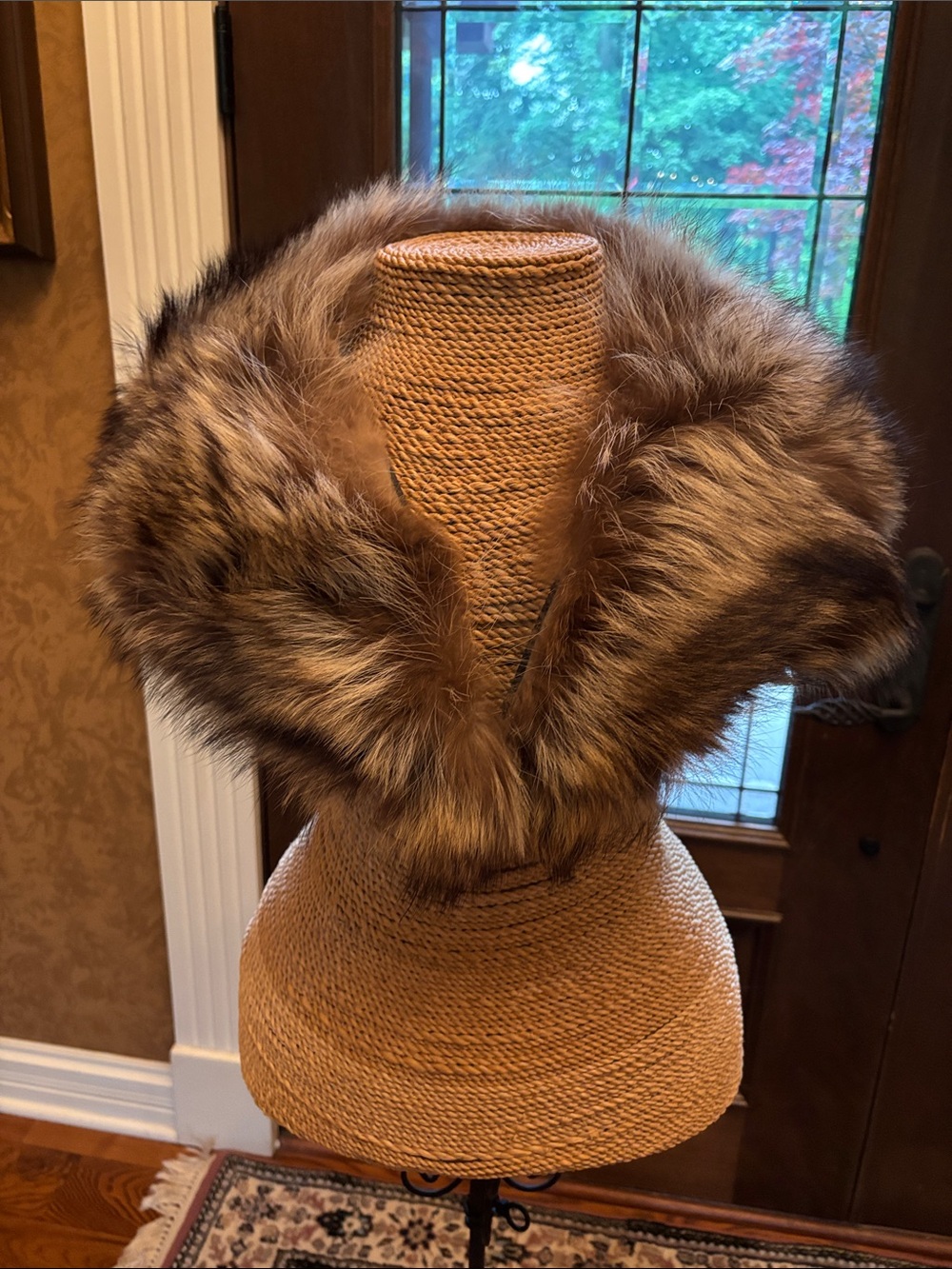 Vintage raccoon fur collar